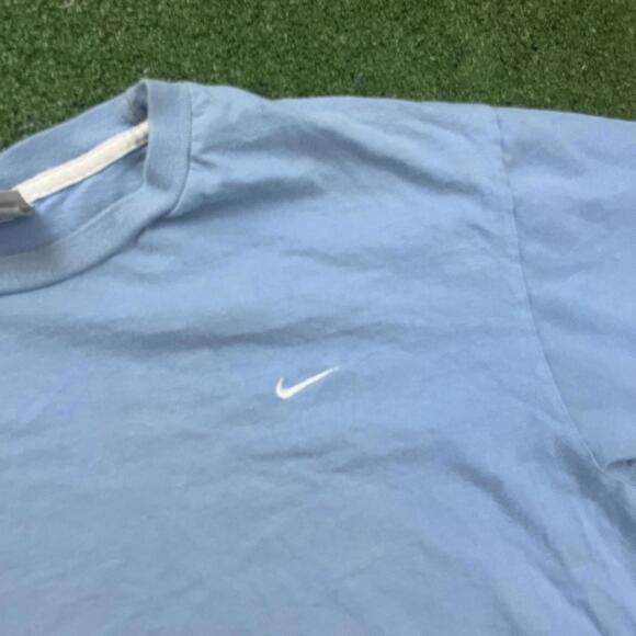 2000s Light Blue Side Swoosh T-shirt - Picture 2 of 6